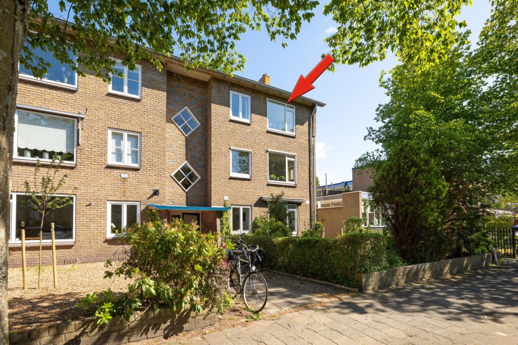 Admiraal de Ruyterlaan 35