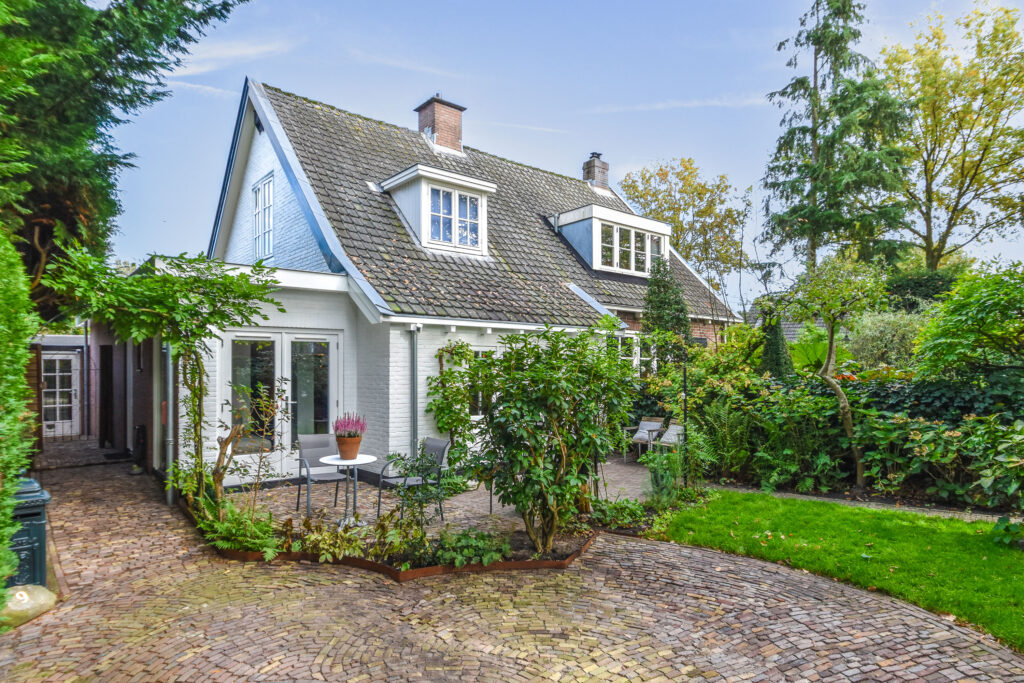 IJsbaanweg 9
